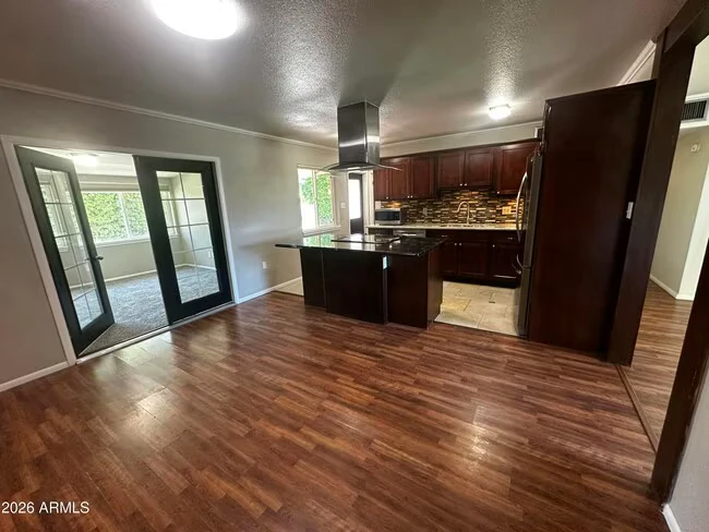 8737 E Jackrabbit Rd Scottsdale, AZ 85250 photo 4