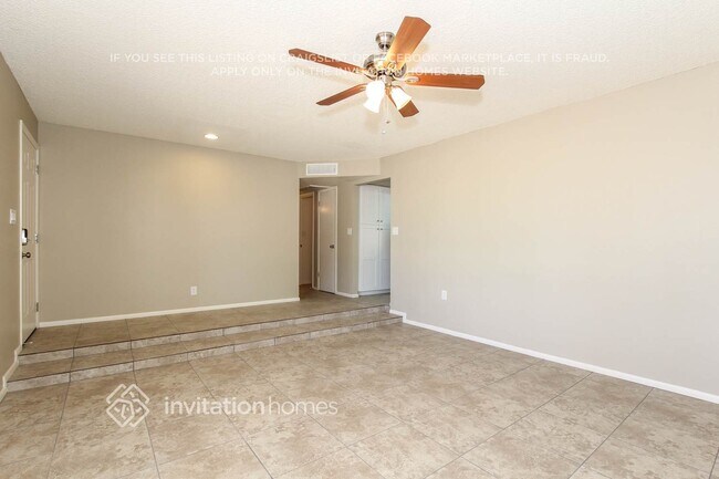 3705 W Purdue Ave Phoenix, AZ 85051 photo 4