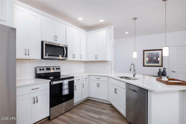 2511 W Queen Creek Rd Chandler, AZ 85248 photo 3