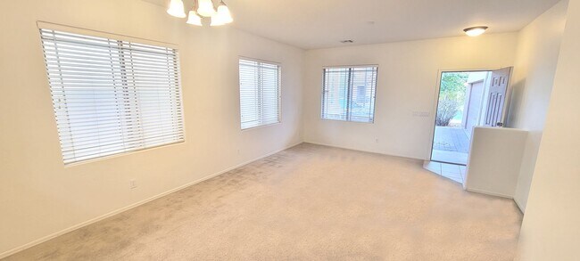 2024 S Falcon Dr Gilbert, AZ 85295 photo 5