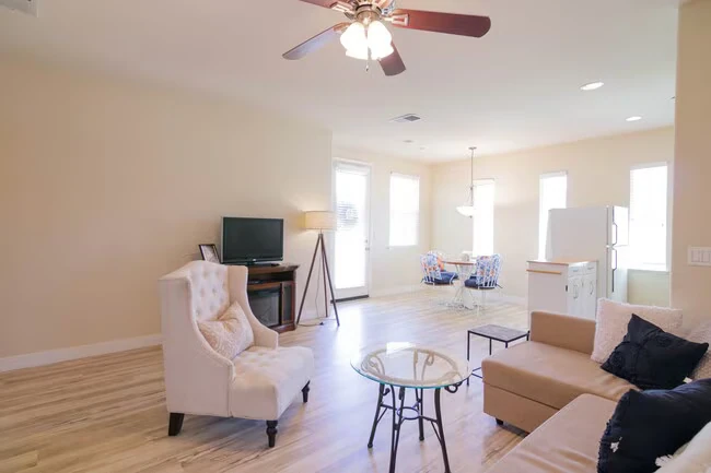 1BR/1BA Single Family House on Fennel Ct · Morgan Hill photo 2