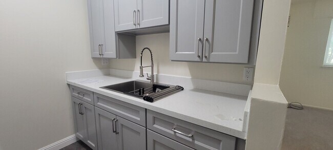 1932 Haste St Berkeley, CA 94704 photo 2