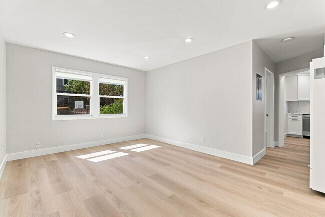 20430 Saratoga-Los Gatos Rd Saratoga, CA 95070 photo 2
