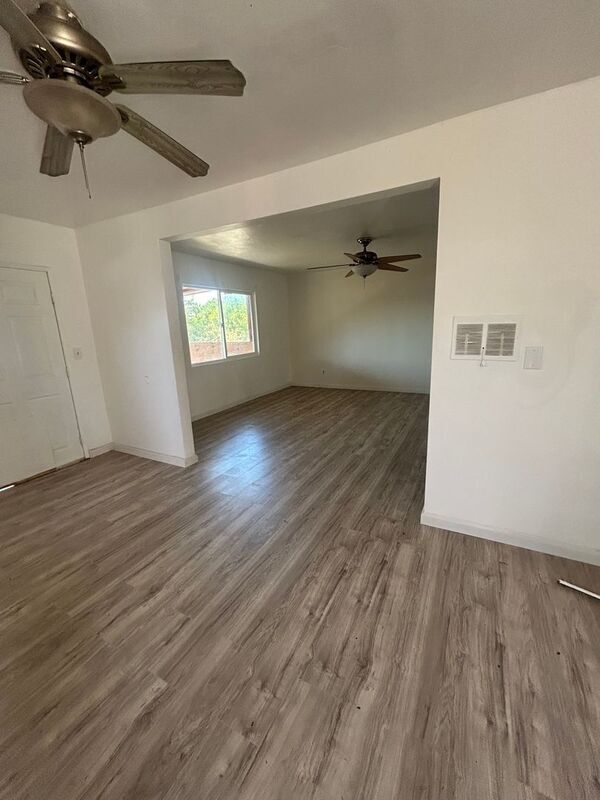 1832 Skyline Dr Lemon Grove, CA 91945 photo 4