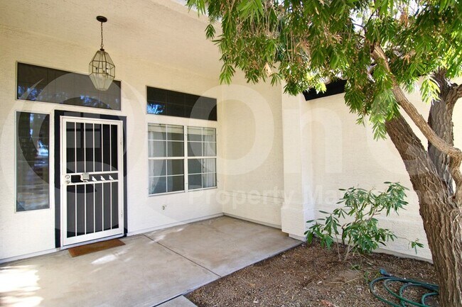 16801 N 61st Way Scottsdale, AZ 85254 photo 3