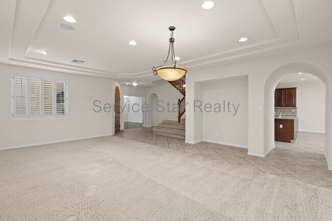 3724 E Robin Ln Phoenix, AZ 85050 photo 4