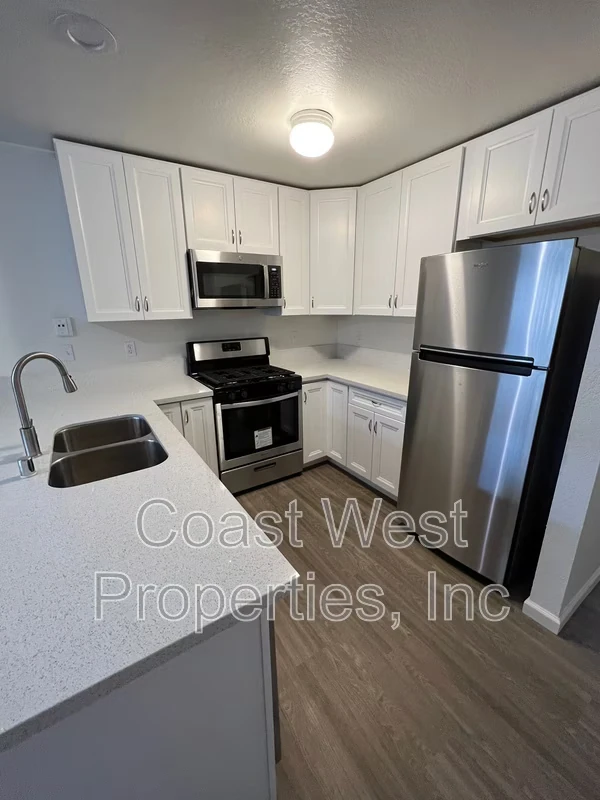 1176 Cypress Ave Imperial Beach, CA 91932