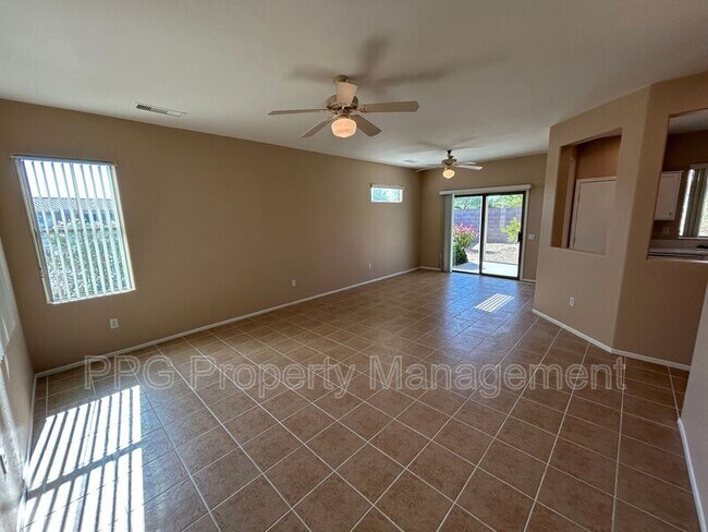 16825 W Cortaro Point Dr Surprise, AZ 85387 photo 5