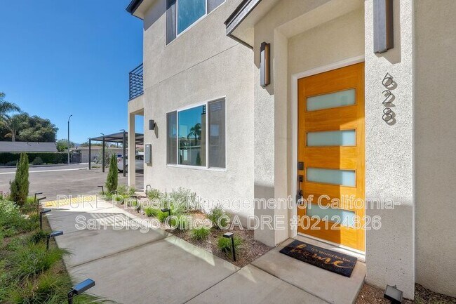 630 N Juniper St Escondido, CA 92025 photo 2
