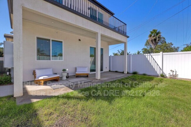 630 N Juniper St Escondido, CA 92025 photo 4