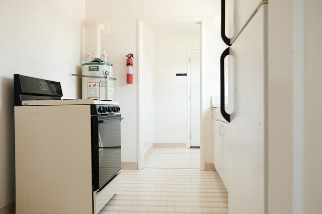 1212 Neilson St Berkeley, CA 94706 photo 5