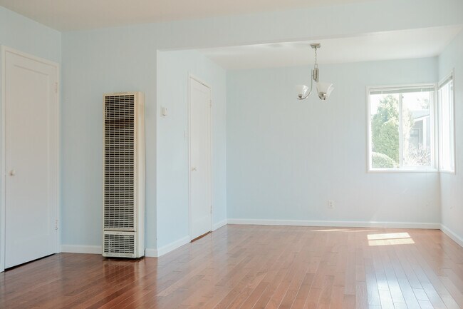 1212 Neilson St Berkeley, CA 94706 photo 2