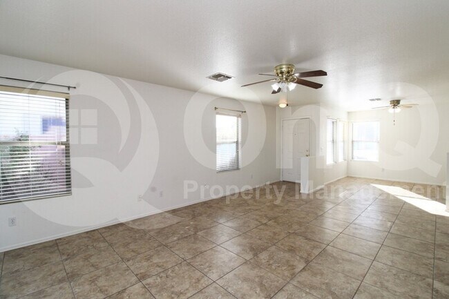 2334 E Hazeltine Way Chandler, AZ 85249 photo 5