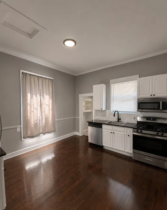 2525 Filbert St Oakland, CA 94607 photo 2