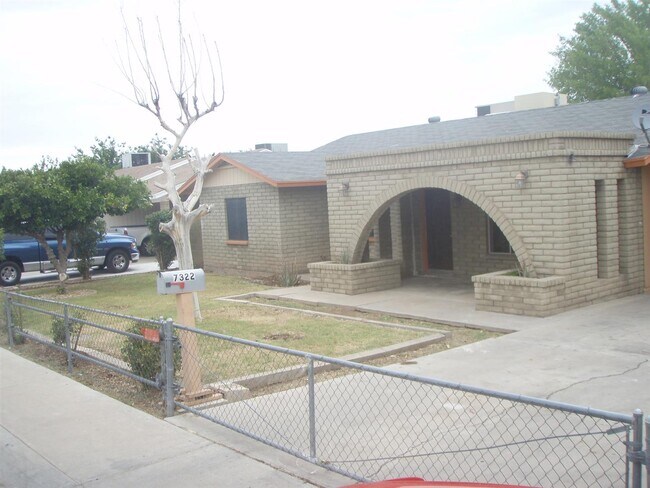 7322 W Cavalier Dr Glendale, AZ 85303