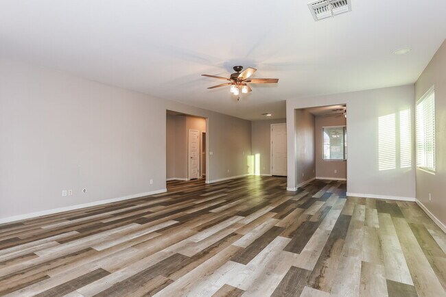 878 W Ayrshire Trail San Tan Valley, AZ 85143 photo 5