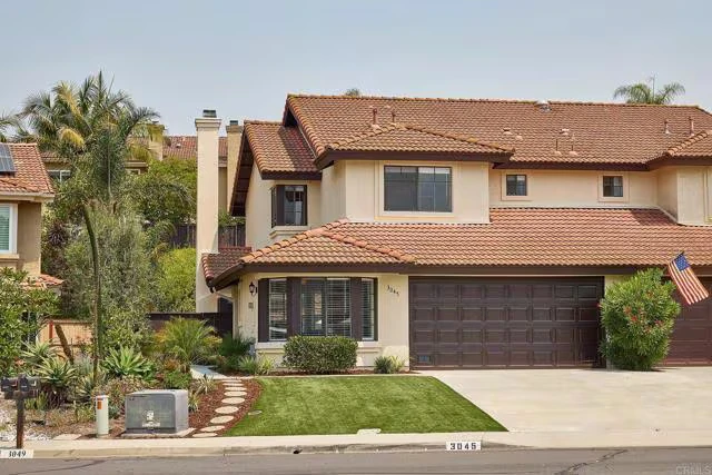 3045 Greenwich St Carlsbad, CA 92010 photo 2