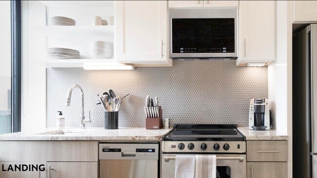 1811 E Apache Blvd Tempe, AZ 85281 photo 5