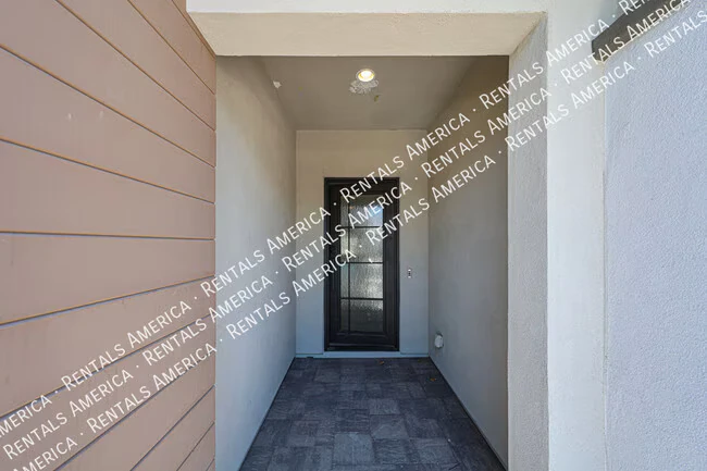 1530 E San Carlos Way Gilbert, AZ 85298 photo 4