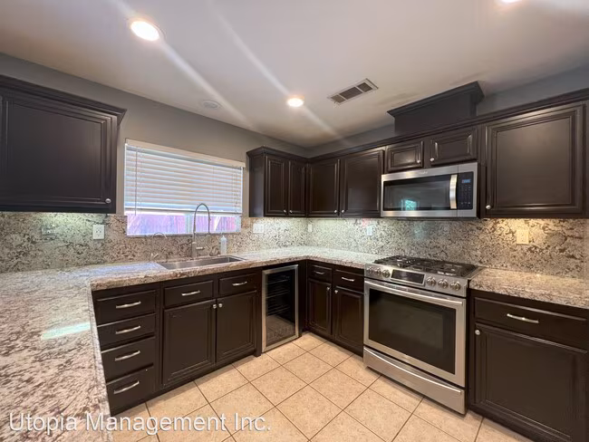 4806 Carbine Way San Diego, CA 92154 photo 2