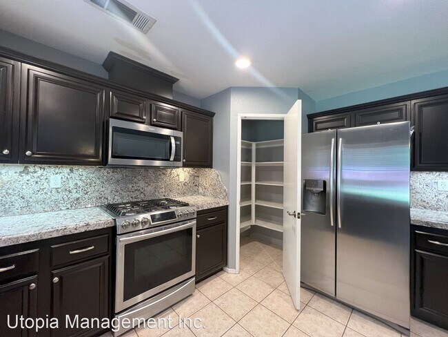 4806 Carbine Way San Diego, CA 92154 photo 3