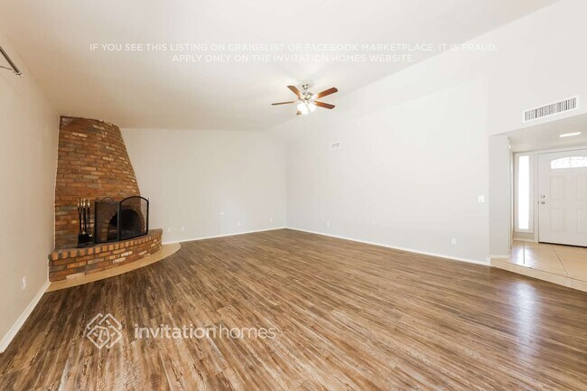 3437 W Muriel Dr Phoenix, AZ 85053 photo 4