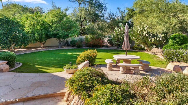 8350 E Via Del Sol Dr Scottsdale, AZ 85255 photo 3