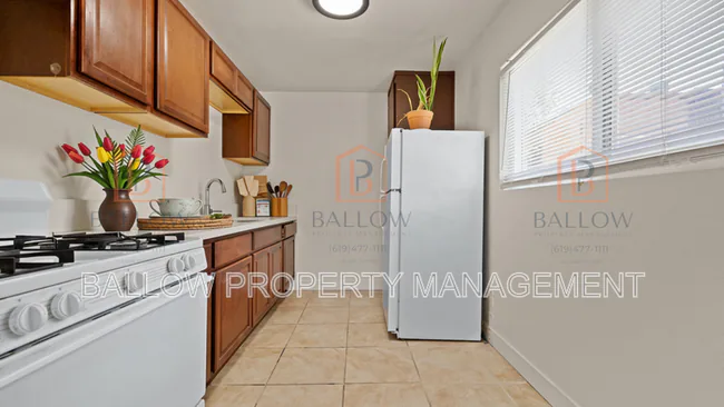 124 Laurel Ave National City, CA 91950 photo 3