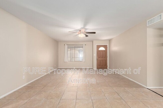 10009 N 47th Dr Glendale, AZ 85302 photo 2