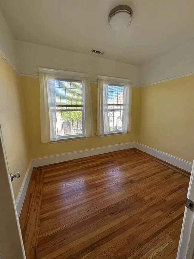629 E 15th St Oakland, CA 94606 photo 3