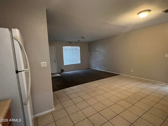 1002 N Colorado St photo 4