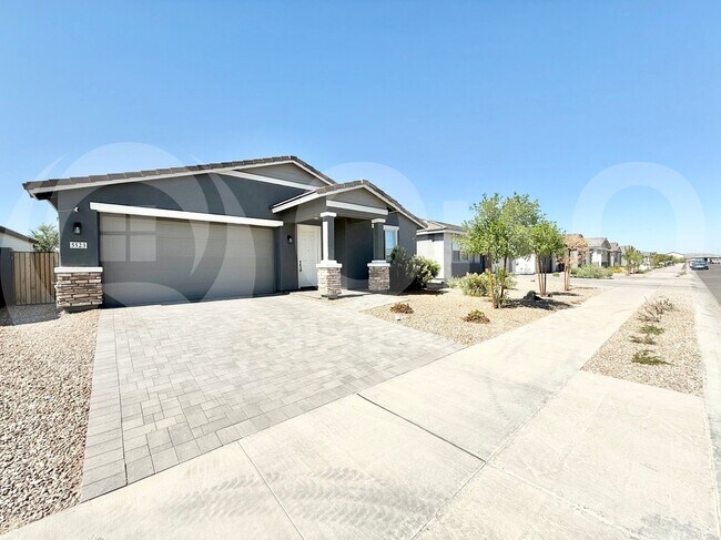 5523 W Coplen Farms Rd Phoenix, AZ 85339 photo 2