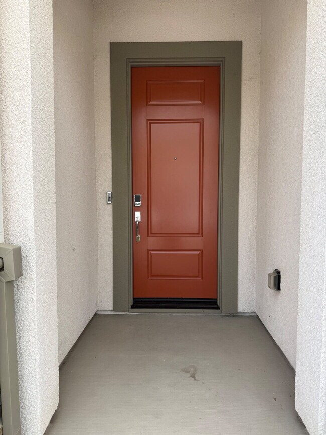 8190 Lamplight Dr Tracy, CA 95377 photo 4