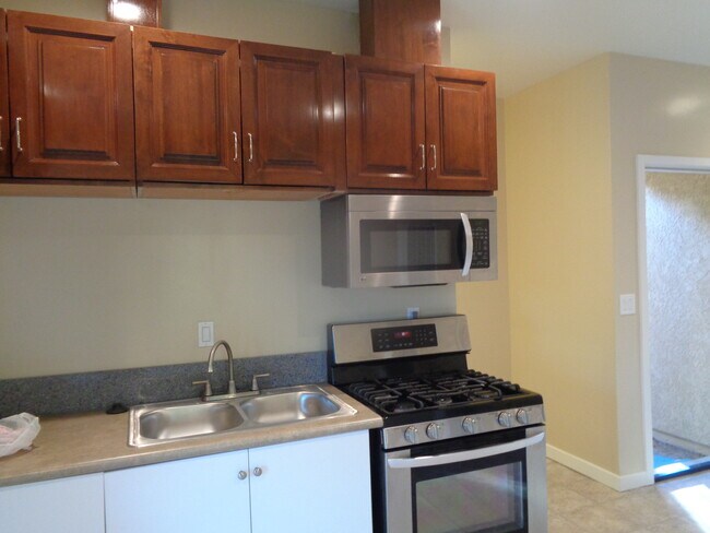 4953 Campanile Dr photo 3