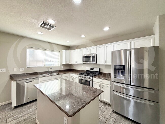 8530 E Kiva Ave Mesa, AZ 85209 photo 3