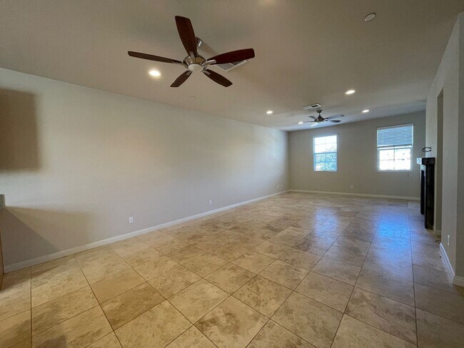 534 Camden Yards Wy El Cajon, CA 92020 photo 4