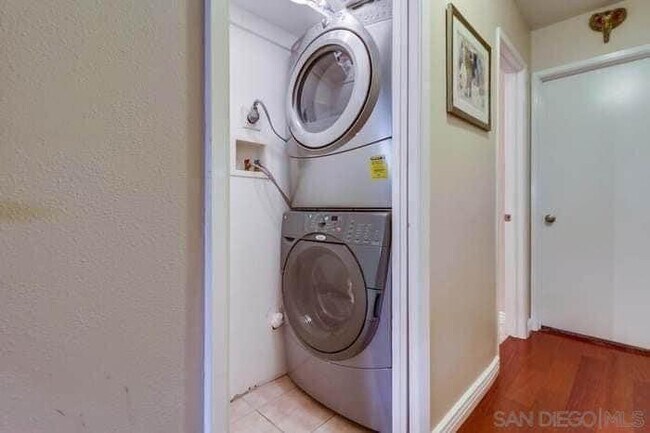 4215 Asher St San Diego, CA 92110 photo 3
