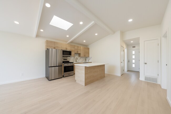 5410 Baja Dr San Diego, CA 92115 photo 3
