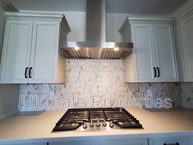 835 N 110th Ave Avondale, AZ 85323 photo 5