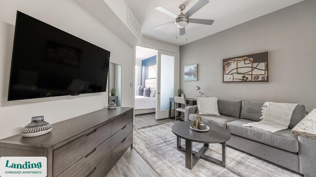 1811 E Apache Blvd Tempe, AZ 85281 photo 2