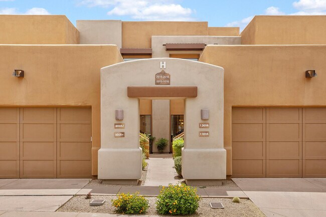 27000 N Alma School Pkwy Scottsdale, AZ 85262 photo 2