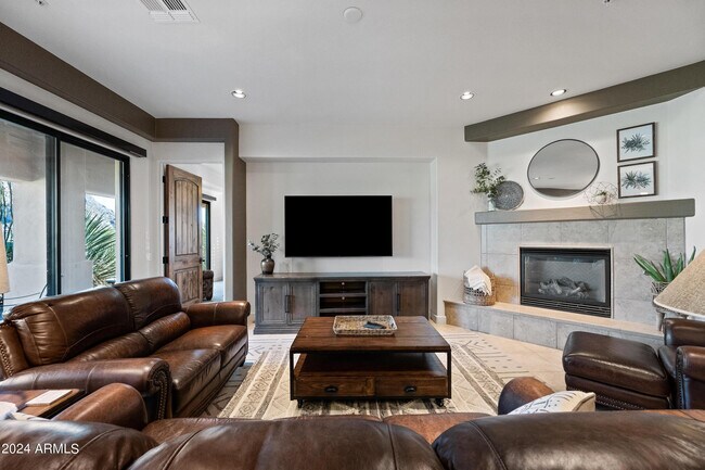 27000 N Alma School Pkwy Scottsdale, AZ 85262 photo 5