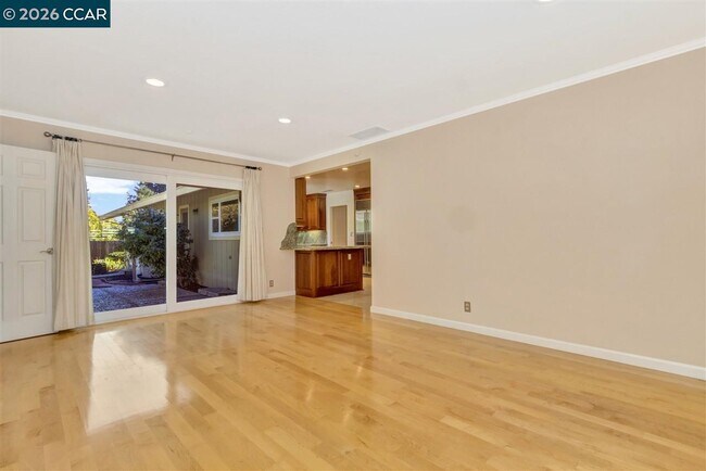 241 Ivy Pl Orinda, CA 94563 photo 4