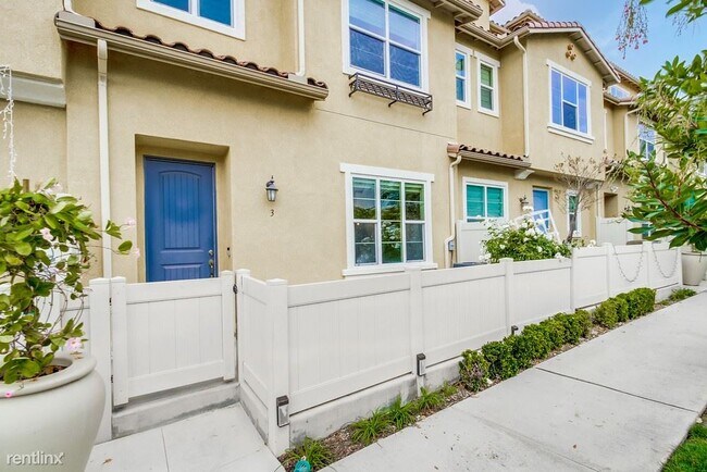 1560 Santa Carolina Rd Chula Vista, CA 91913