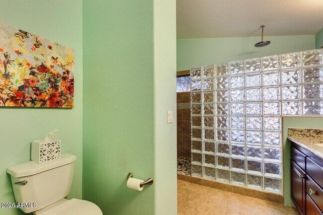 1381 S Yucca Pl Chandler, AZ 85286 photo 3