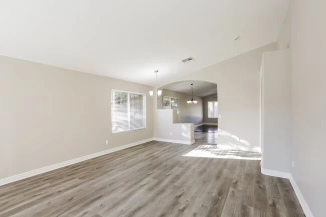 8493 W Monona Ln Peoria, AZ 85382 photo 5