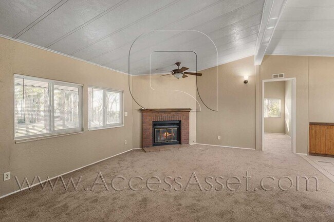 4942 White Lilac Rd Fallbrook, CA 92028 photo 4
