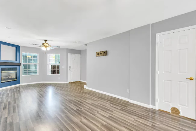 1505 N Center St Mesa, AZ 85201 photo 5