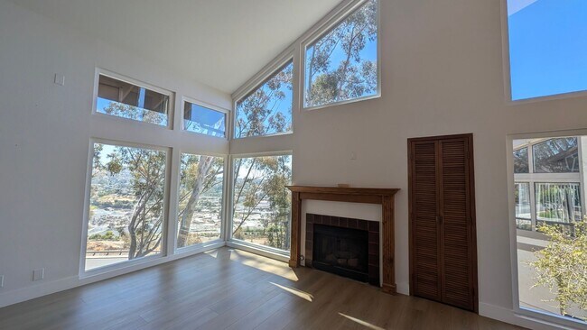 11485 Cascada Way San Diego, CA 92124 photo 2