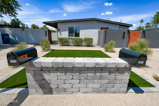 1012 E Henry St Tempe, AZ 85288